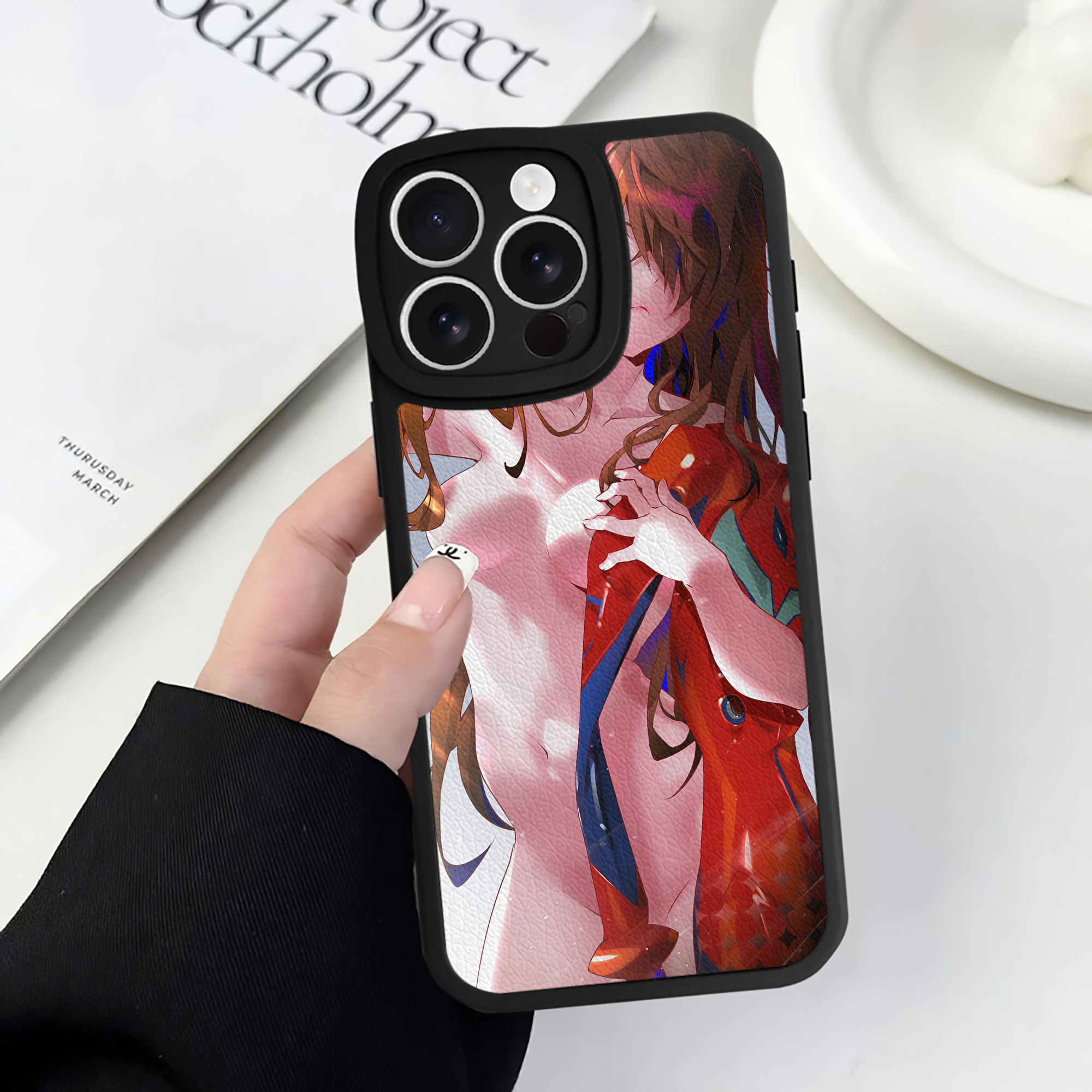 （画像用） EVA 新世紀エヴァンゲリオン 【iPhone 16シリーズ対応】シリコンスマホケース（レザー調） 材質：シリコン